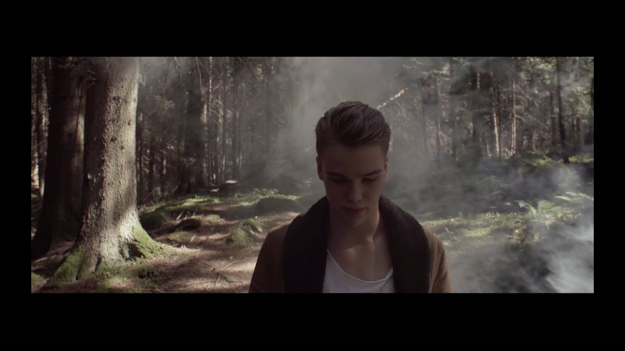 Mikolas Josef — Hands Bloody