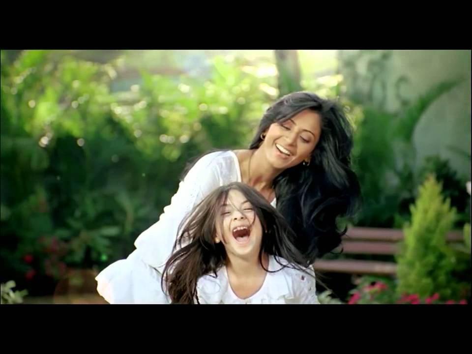 Khushiyan Jhalkey Baalon Se Lyrics  | Clinic Plus – TV Commercial