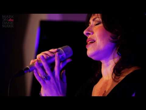 Veronica Mortensen - I Am The Girl (live)