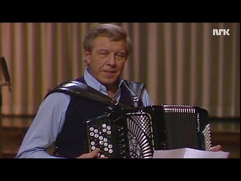 Arnstein Johansens orkester spiller en Vals