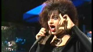 Nina Hagen - 1989 Hold Me (FR tv)