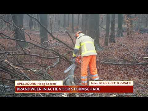 brandweer in actie voor Stormschade