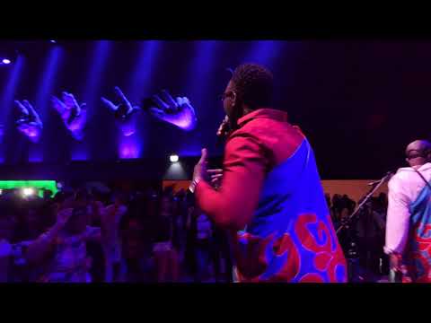 Young Cosje met wijlen Paul Nijon Amsterdam