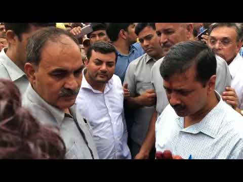 Delhi CM Arvind Kejriwal Listening & Solving Problems of Transit Camp, Anand Parbat
