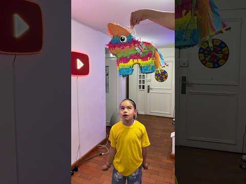 UNA PIÑATA #comedia #familiaibañez #humor #divertido #comedy #movimientoelamorhacealmundogirar #shor