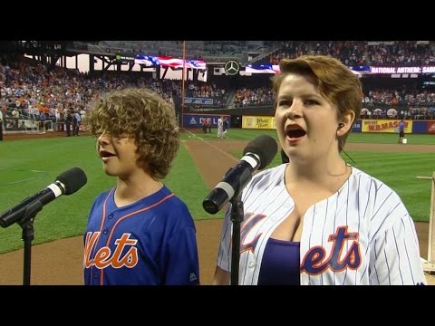 Stranger Things' Gaten Matarazzo and sister Sabrina sing anthem at Citi Field