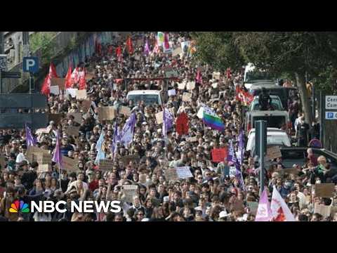 Paris students face intense police response while demanding better school conditions