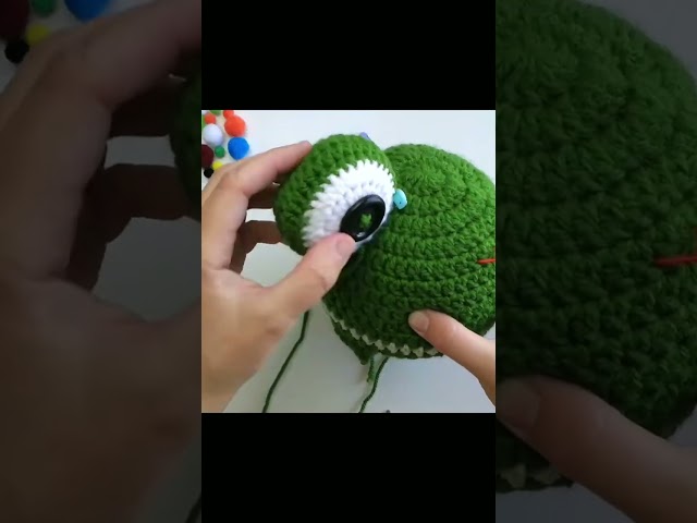 Vídeo relacionado con XIABYAYU Gorro De Rana, Frog Hat, Gorro De Punto, para Mujeres Y Hombres, Invierno, Ojos Lindos Caricaturescos, Fotos, Protección para Las Orejas