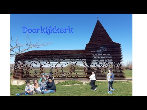Doorkijkkerk in Borgloon aka "Reading Between the lines". Enjoying the weather. friends and our kids
