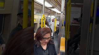 Download lagu ALMOST MISSED THE TRAIN 😂 #newyork #prank mp3