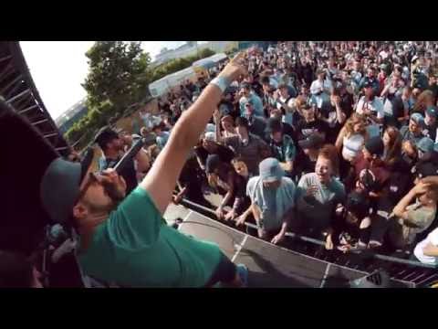 Looney B2B K-motionz ft. Kleine Sanders & MC Mitch || Criticalz festival 2016 || clip