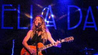 Zella Day - Seven Nation Army Live