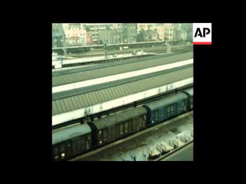 SYND 16 1 79 SITUATION IN BRIGHTON AND LONDON DURING THE NATIONAL RAIL STRIKE