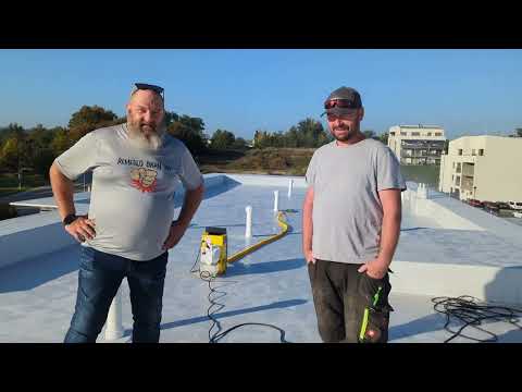 Roman Kučera - prohlídka zdařilé ploché střechy