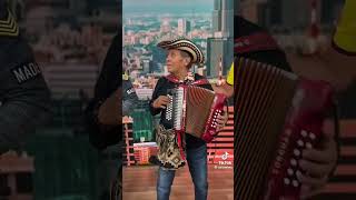 Carlos vives y su acordeonero 🎸