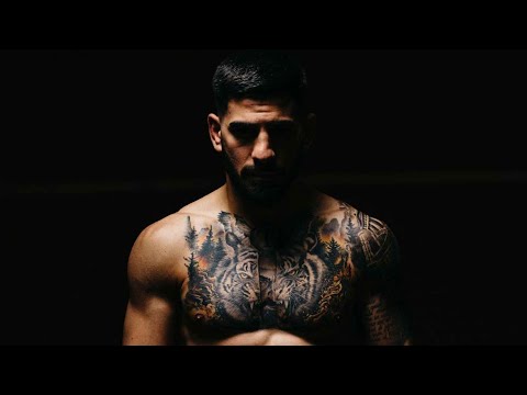 ILIA “EL MATADOR“ TOPURIA - Cancion Del Mariachi