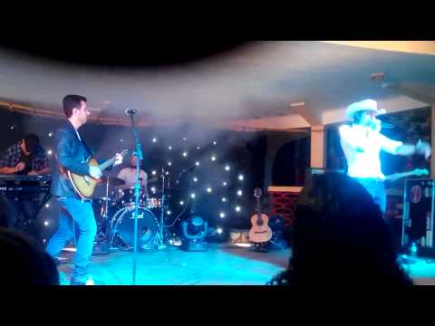 Lorenzo e Luan - Amor de Copo - Show em Promissão