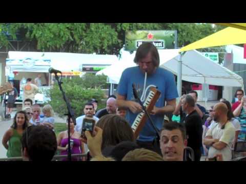 Jack Johnson G. Love and Zach Gill-Live 2010-Stepping Stones and Girl I Wanna Lay You Dow