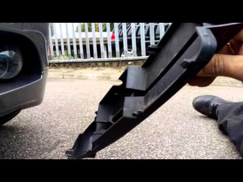 BMW 5 series E60 front foglight bulb replacement