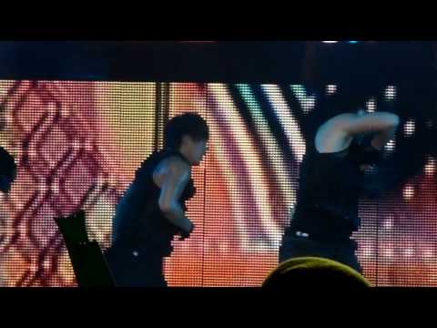 100411 - Rain F1 Concert in Malaysia - Rainism