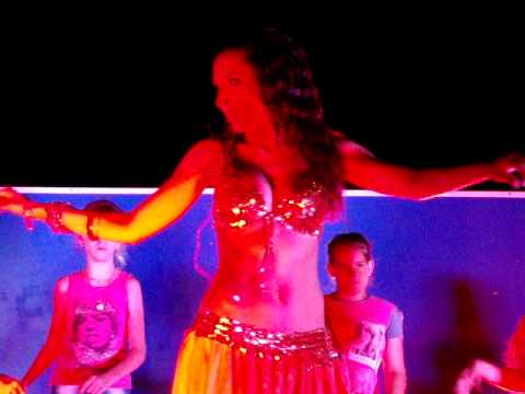 Belly dance lesson with Teddy