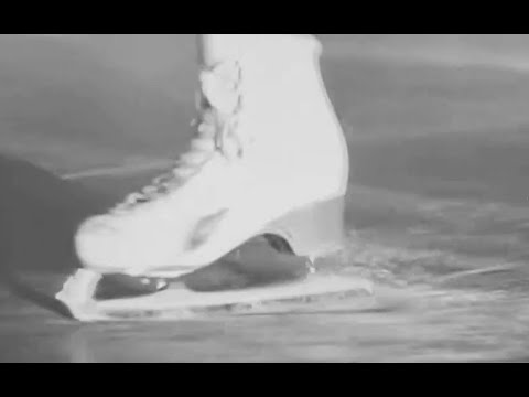 Saitensprung und Wortgefecht: Im Dorfteich liegt ein Schlittschuh