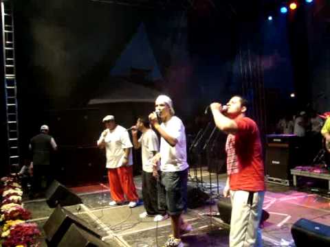 Quarteto Hodsi - A Paz do Senhor (Marcha para Jesus Guarulhos 2009)