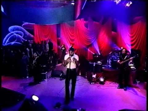 Lynden David Hall - Do I Qualify? (Live on Later with Jools Holland) (April 17th 1998) - Full frame