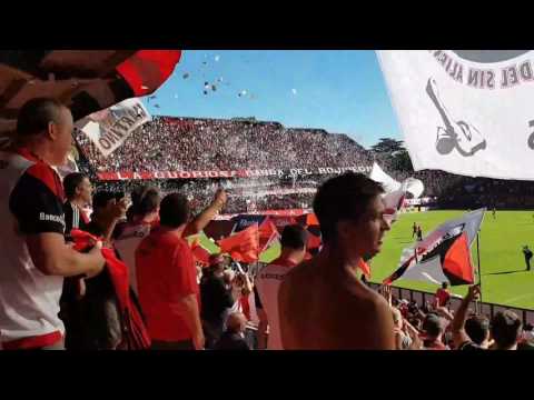 Salida de Newells vs Vélez. 3 a 0, 3 de Scocco.