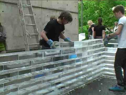 ALLAN KAPROW "FLUIDS" ZUR AUSSTELLUNG PLAYING THE CITY