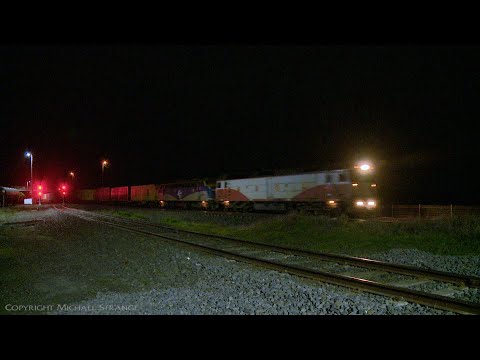 QUBE Broad Gauge Ultima Containers - PoathTV Australian Trains & Railways