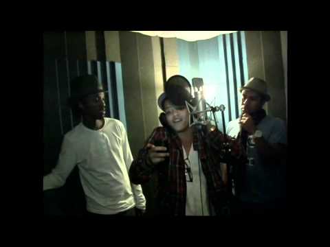 Bruno Mars Making Of Waving Flag