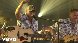 James Barker Band - Lawn Chair Lazy / Chills (Live At The CCMAs 2017)