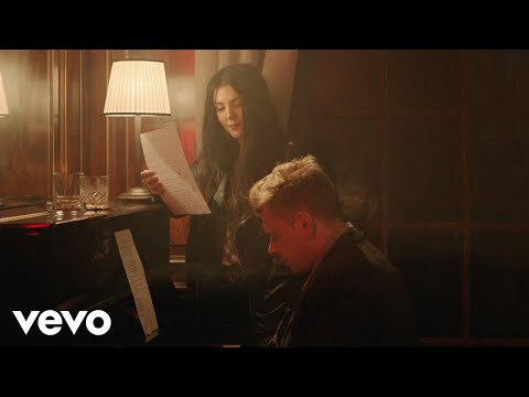 Hoshi, Benjamin Biolay - Pleurs de fumoir