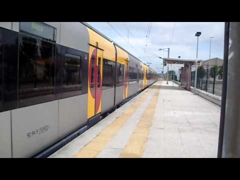 Passagem de Suburbano pela estação de Avanca com destino a Aveiro