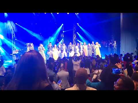 The Redeemed Family - Sarungano