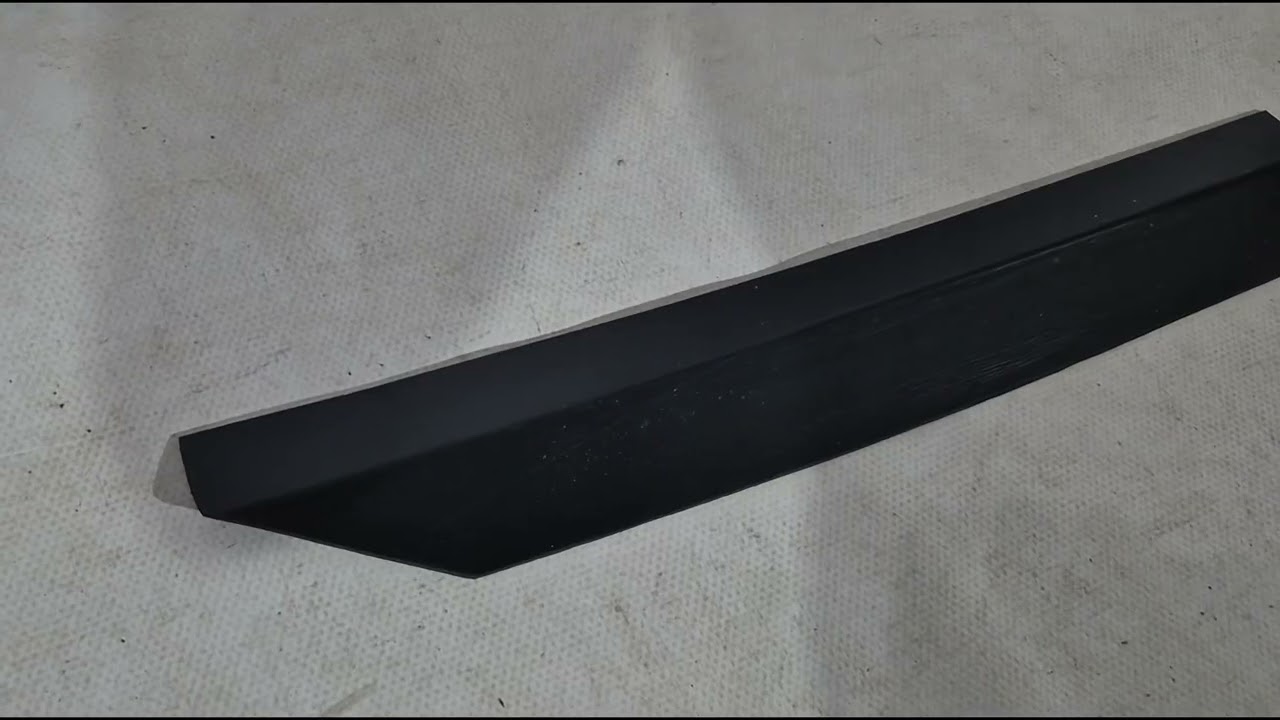 Volkswagen Golf 7/E-Golf 2012–2020 DPT V-4 spoiler (voor GTI / R HB, glanzend zwart) Video 1