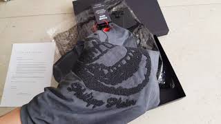 Philipp Plein Unboxing - T Shirt V Neck SS Skull - Haul - Whats Inside - Non Fake - Overseas