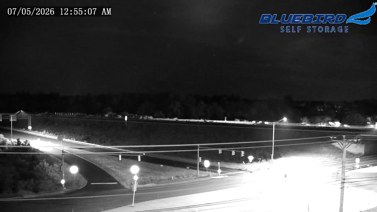 Live webcam view of Interstate 93 Highway Traffic Cam