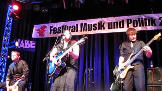 Caro Kiste Kontrabass   Titel , Wabe Berlin, Festival Musik und Politik 2013