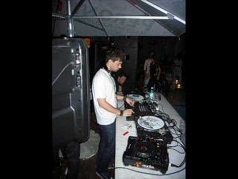 Livio & Roby - Fluier de tigan