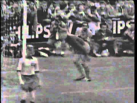 1958 (June 29) Sweden 2-Brazil 5 (World Cup).mpg