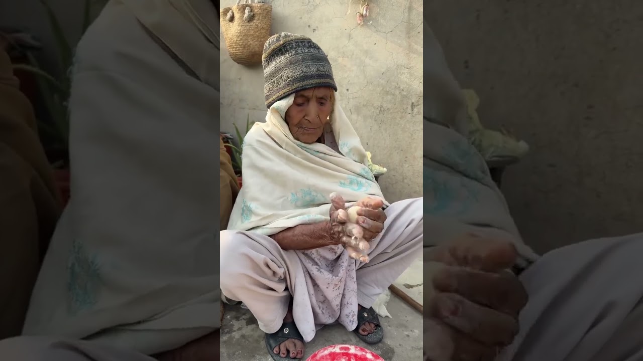 ਮਾਂ ਦੇ ਹੱਥਾਂ ਦੀਆਂ ਰੋਟੀਆਂ #pindawale #trendingshorts  #punjabistatus #youtubeshorts #punjabiculture