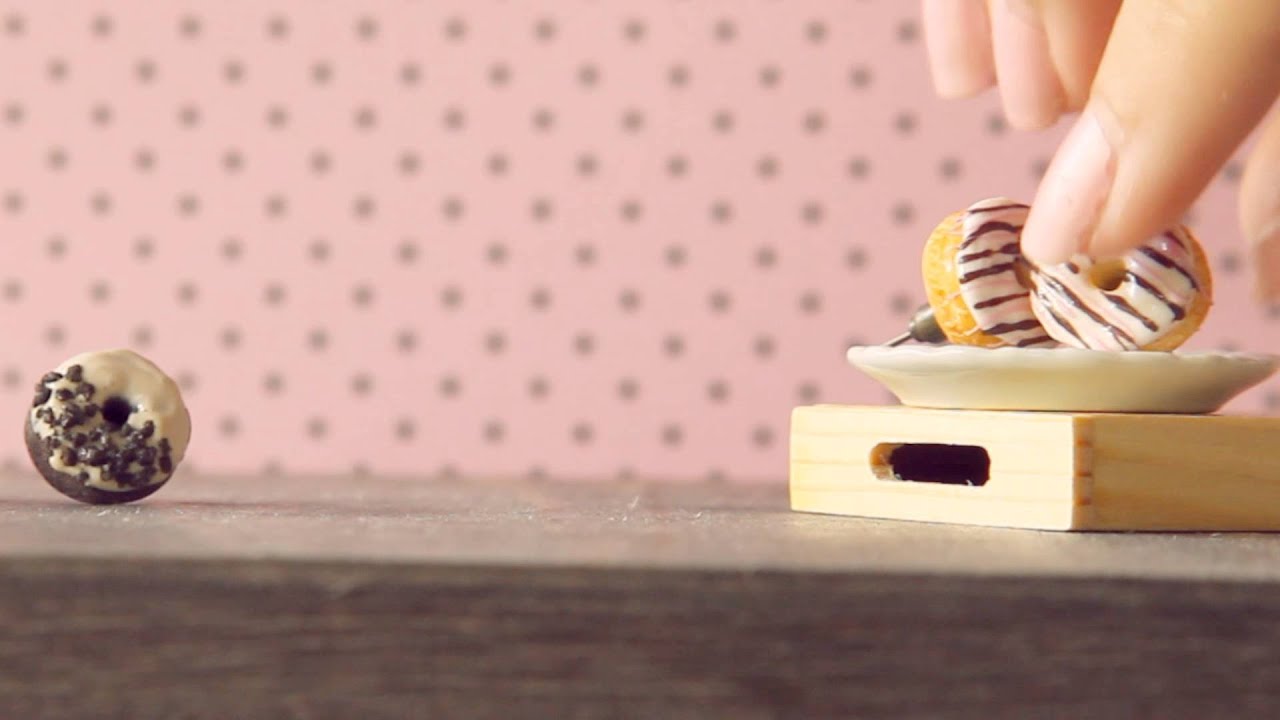 Ilianne Jewelry Donut Studs Clip