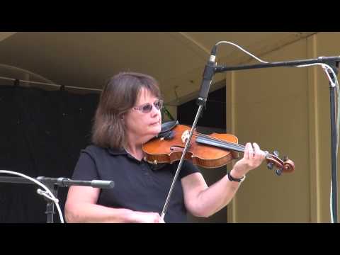 2013-08-03 Open Division -  Sue Condit - Ukiah Fiddle Contest 2013