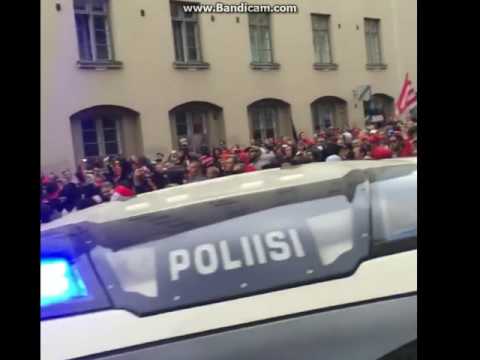 Stadin Kingit laulavat Sakilaisille (1. Stadin Derby 26.5.16)