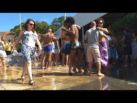 Nata forrozeira 2018 / O fenômeno roots prof Bernard Bento Salles (ES) e profa Ly Roots (SP)