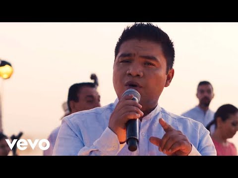 Los Ángeles Azules - 20 Rosas ft. Aleks Syntek (Video Oficial)