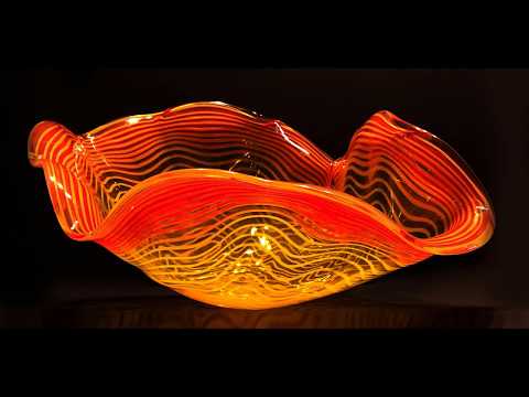 Red and Yellow Wavy Plate