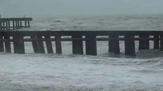 preview picture of video 'Шторм на Чёрном море п.Лазаревское (Сочи) / Black sea storm in Lazarevskoye (Sochi, Russia)'